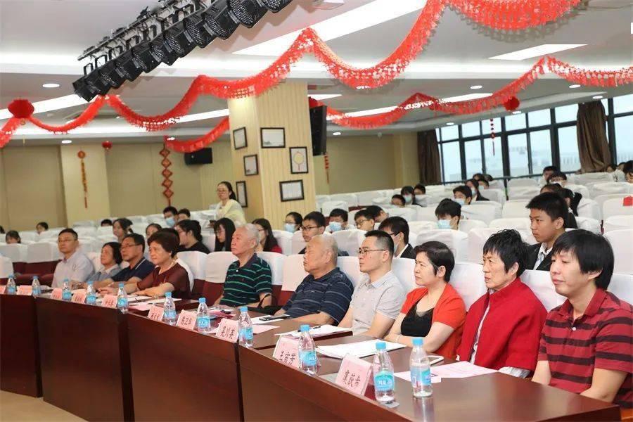 更新西海岸|瓦韩路联合党支部召开项目建设经验交流会